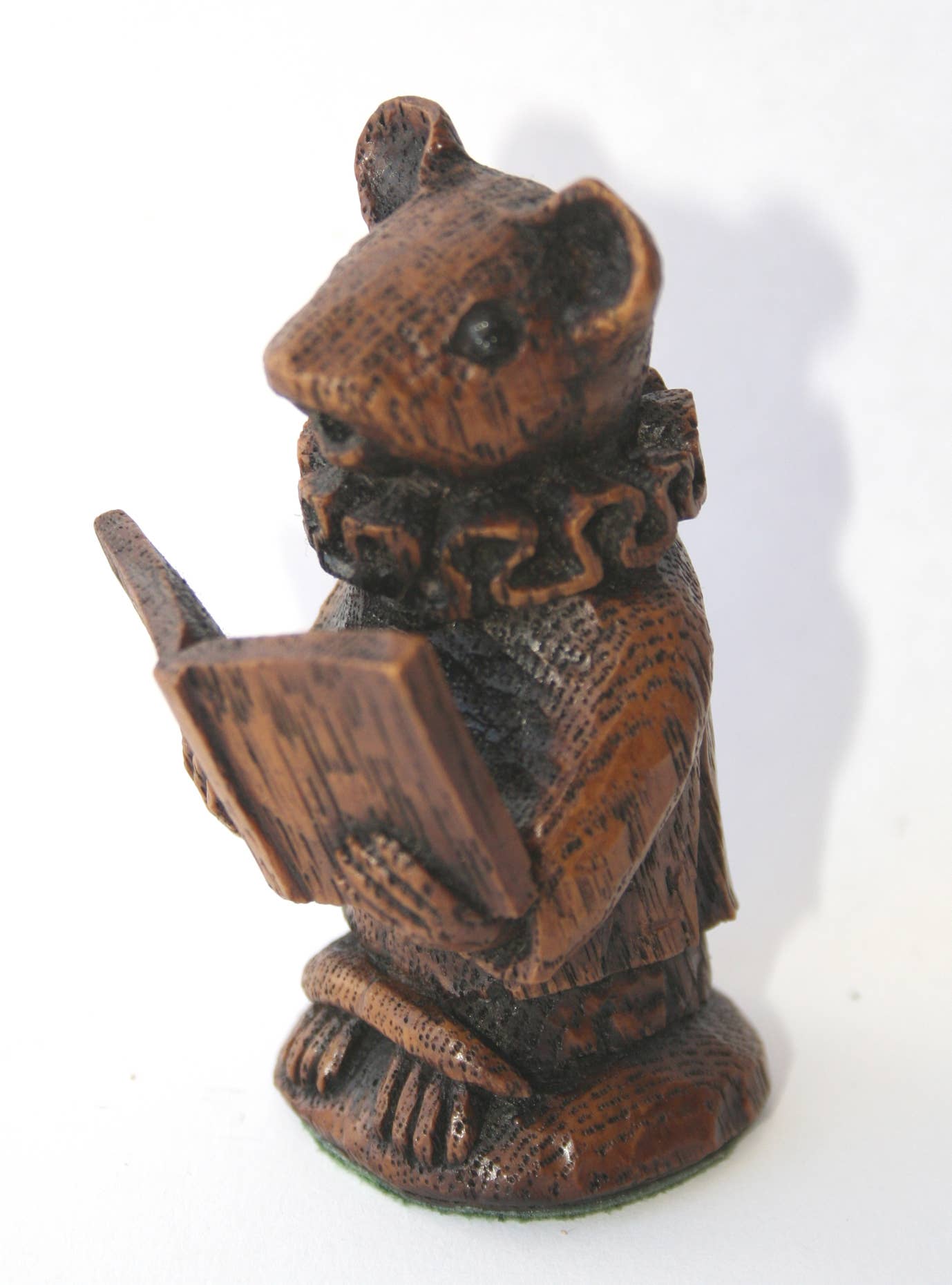 Church Mouse Choir Singing. Reproduction carving Ornament.