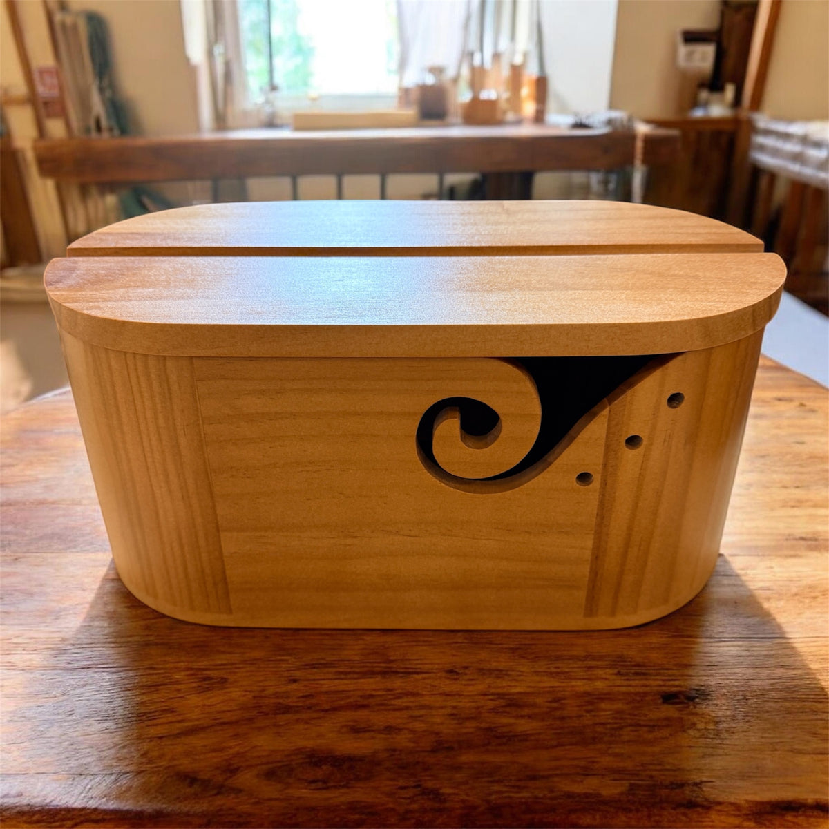 Oval yarn box