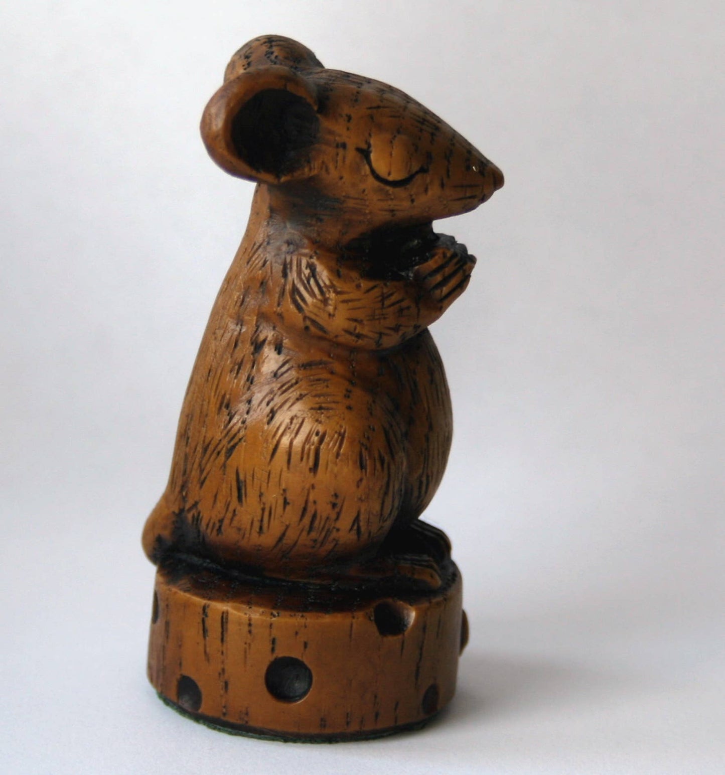 Church Mouse Praying On Cheese Reproduction carving ornament