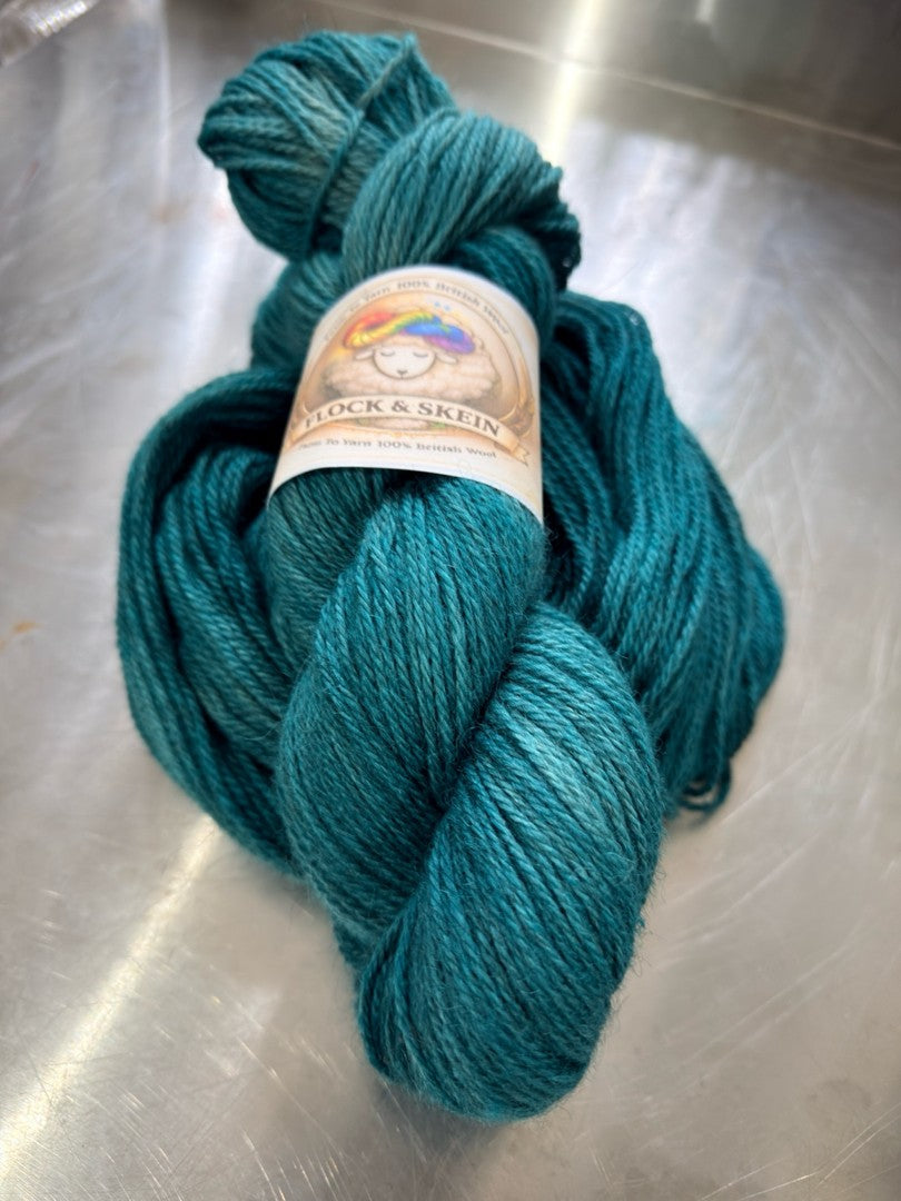 ‘Aubergine Dream’ - ‘Teal Deal’ - ‘Turquoise Delight’ Blue face blend - DK