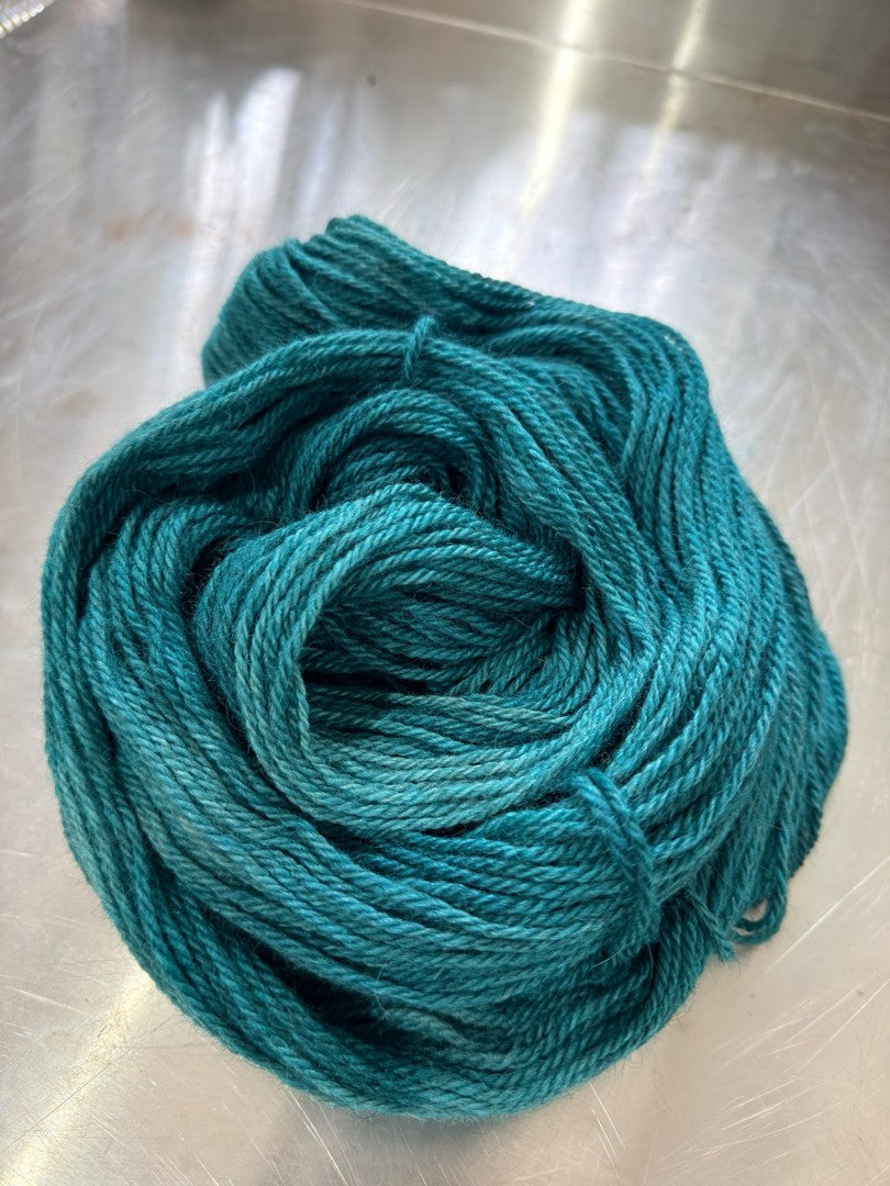 ‘Aubergine Dream’ - ‘Teal Deal’ - ‘Turquoise Delight’ Blue face blend - DK